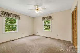 11 E Ridgeway Dr, Weaverville, NC 28787 - Photo 24