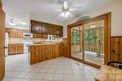 11 E Ridgeway Drive, Weaverville, NC 28787 - Photo 10