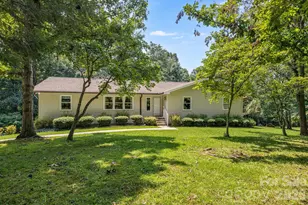 11 E Ridgeway Dr, Weaverville, NC 28787 - Photo 1
