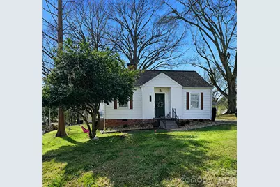 506 S Cedar Street, Lincolnton, NC 28092 - Photo 1