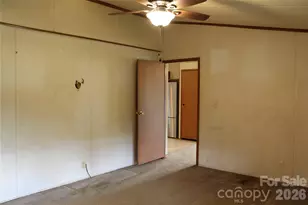 24 Karis Ln, Clyde, NC 28721 - Photo 10