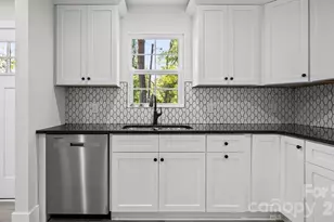 3320 Boyd St, Charlotte, NC 28208 - Photo 12