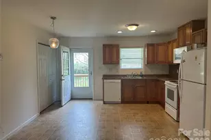 6 Kendrick Ct, Flat Rock, NC 28731 - Photo 10