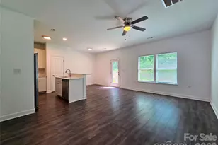 1121 Cleveland Ave, Gastonia, NC 28052 - Photo 2