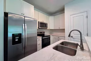 1121 Cleveland Ave, Gastonia, NC 28052 - Photo 8