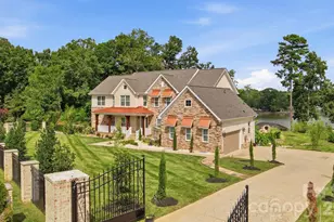 1920 Marlin Dr, Lake Wylie, SC 29710 - Photo 2