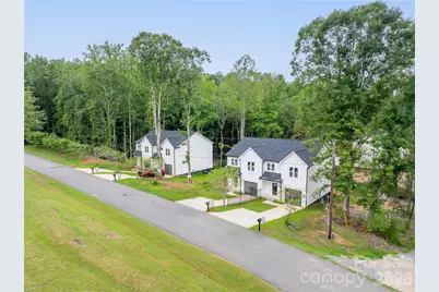 2961 Hughey Drive, Newton, NC 28658 - Photo 1