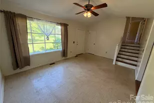 3695 Commanche Ct, Lenoir, NC 28645 - Photo 4
