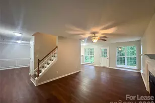 5517 Brook Falls Ct, Charlotte, NC 28269 - Photo 6