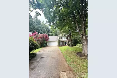 5517 Brook Falls Court, Charlotte, NC 28269 - Photo 2
