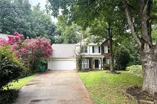 5517 Brook Falls Ct, Charlotte, NC 28269 - Photo 2