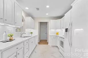 3008 Cornflower Ln, Indian Trail, NC 28079 - Photo 2