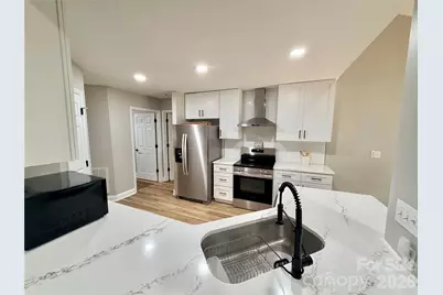 6836 Pin Oak Court, Charlotte, NC 28226 - Photo 6