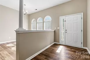 9611 Worley Dr, Charlotte, NC 28215 - Photo 2