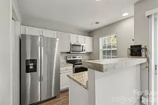 12331 Bluestem Ln, Charlotte, NC 28277 - Photo 10