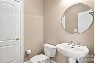 400 N Church St, Charlotte, NC 28202 - Photo 20