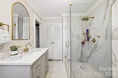 701 E Iowa Avenue, Bessemer City, NC 28016 - Photo 14