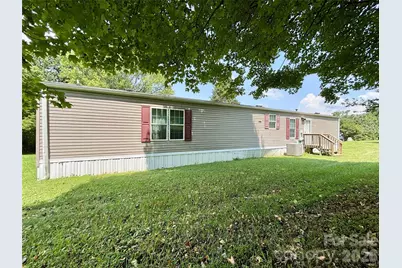 72 S Greenleaf Road, Hendersonville, NC 28739 - Photo 2