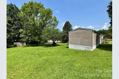 72 S Greenleaf Road, Hendersonville, NC 28739 - Photo 16