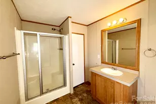 72 S Green Leaf Rd, Hendersonville, NC 28739 - Photo 10