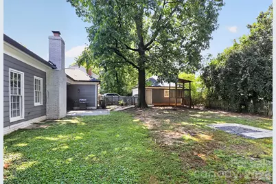 4015 Thistledown Court, Charlotte, NC 28269 - Photo 42
