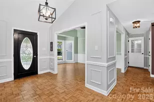 4015 Thistledown Ct, Charlotte, NC 28269 - Photo 10