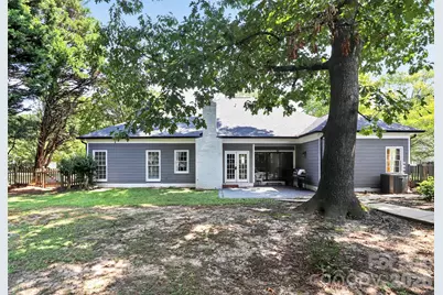 4015 Thistledown Court, Charlotte, NC 28269 - Photo 38