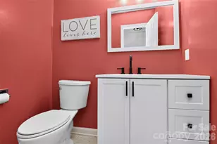 4015 Thistledown Ct, Charlotte, NC 28269 - Photo 26