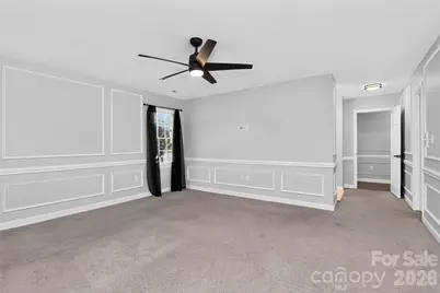 4015 Thistledown Court, Charlotte, NC 28269 - Photo 4