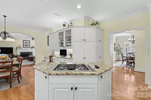 8724 Suninghurst Ln, Charlotte, NC 28277 - Photo 12