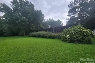 613 Staley St, Troy, NC 27371 - Photo 2