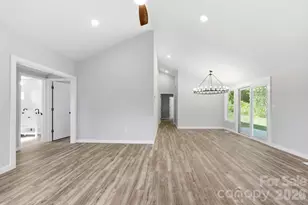 240 E Court St, Rutherfordton, NC 28139 - Photo 10