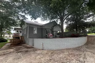 2709 N Main Ave, Newton, NC 28658 - Photo 6