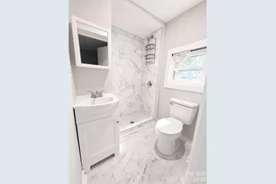 2709 N Main Avenue, Newton, NC 28658 - Photo 24