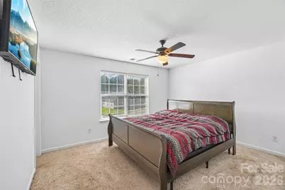 4926 Elizabeth Road, Charlotte, NC 28269 - Photo 12