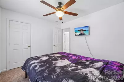 4926 Elizabeth Road, Charlotte, NC 28269 - Photo 18