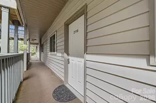 301 Pinnacle Inn Rd, Beech Mountain, NC 28604 - Photo 2