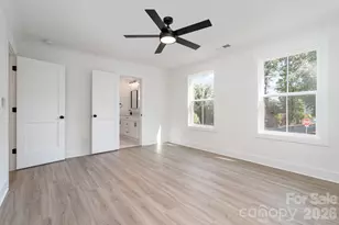 2017 Bishop Madison Ln, Charlotte, NC 28216 - Photo 16