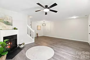 6766 Cypress Tree Ln, Charlotte, NC 28215 - Photo 6