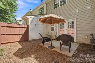6766 Cypress Tree Ln, Charlotte, NC 28215 - Photo 26
