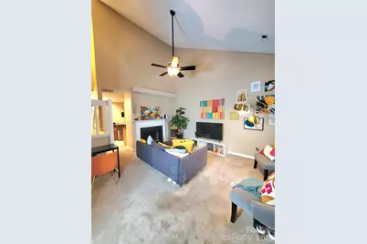 3840 Mosscroft Lane, Charlotte, NC 28215 - Photo 16