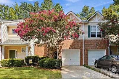 17067 Commons Creek Drive, Charlotte, NC 28277 - Photo 2