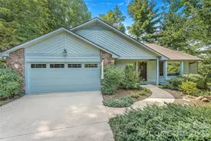 31 Hillcreek Dr, Asheville, NC 28804 - Photo 1