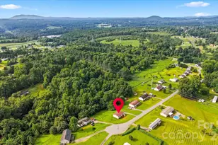 8660 Hollywood Dr, Connelly Springs, NC 28612 - Photo 34