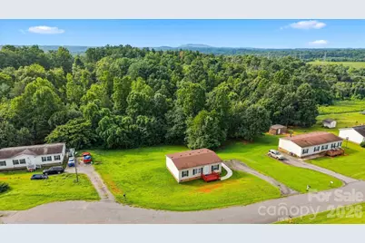 8660 Hollywood Drive, Connelly Springs, NC 28612 - Photo 32