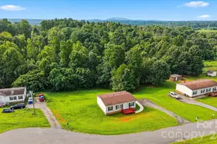 8660 Hollywood Dr, Connelly Springs, NC 28612 - Photo 32