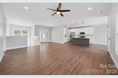 426 Huntington Woods Street SE, Lenoir, NC 28645 - Photo 4
