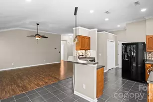 11320 Hunters Landing Dr, Charlotte, NC 28273 - Photo 12