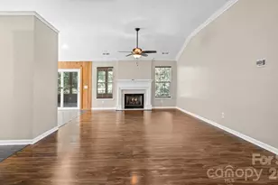 11320 Hunters Landing Dr, Charlotte, NC 28273 - Photo 8