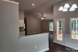 5900 Flamingo Dr, Conover, NC 28613 - Photo 18